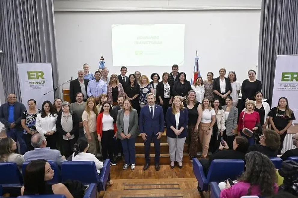 El gobernador destacó el trabajo de las organizaciones de la sociedad civil en la protección de la niñez