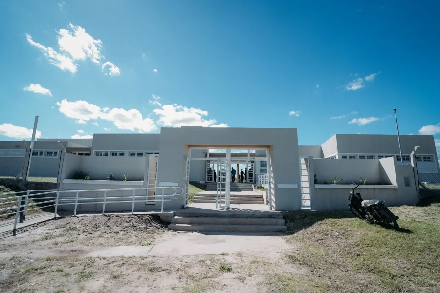 El nuevo edificio escolar en Tres Bocas