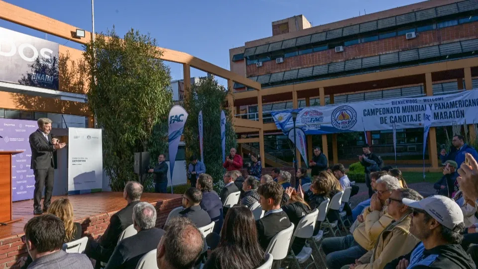 Frigerio participó de la presentación del Mundial de Canotaje Maratón 2026 que se realizará en Gualeguaychú