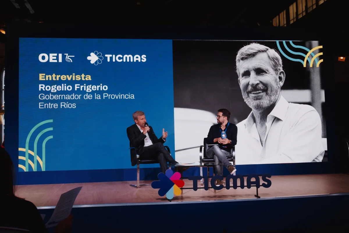Frigerio expuso en la Feria del Libro en Buenos Aires