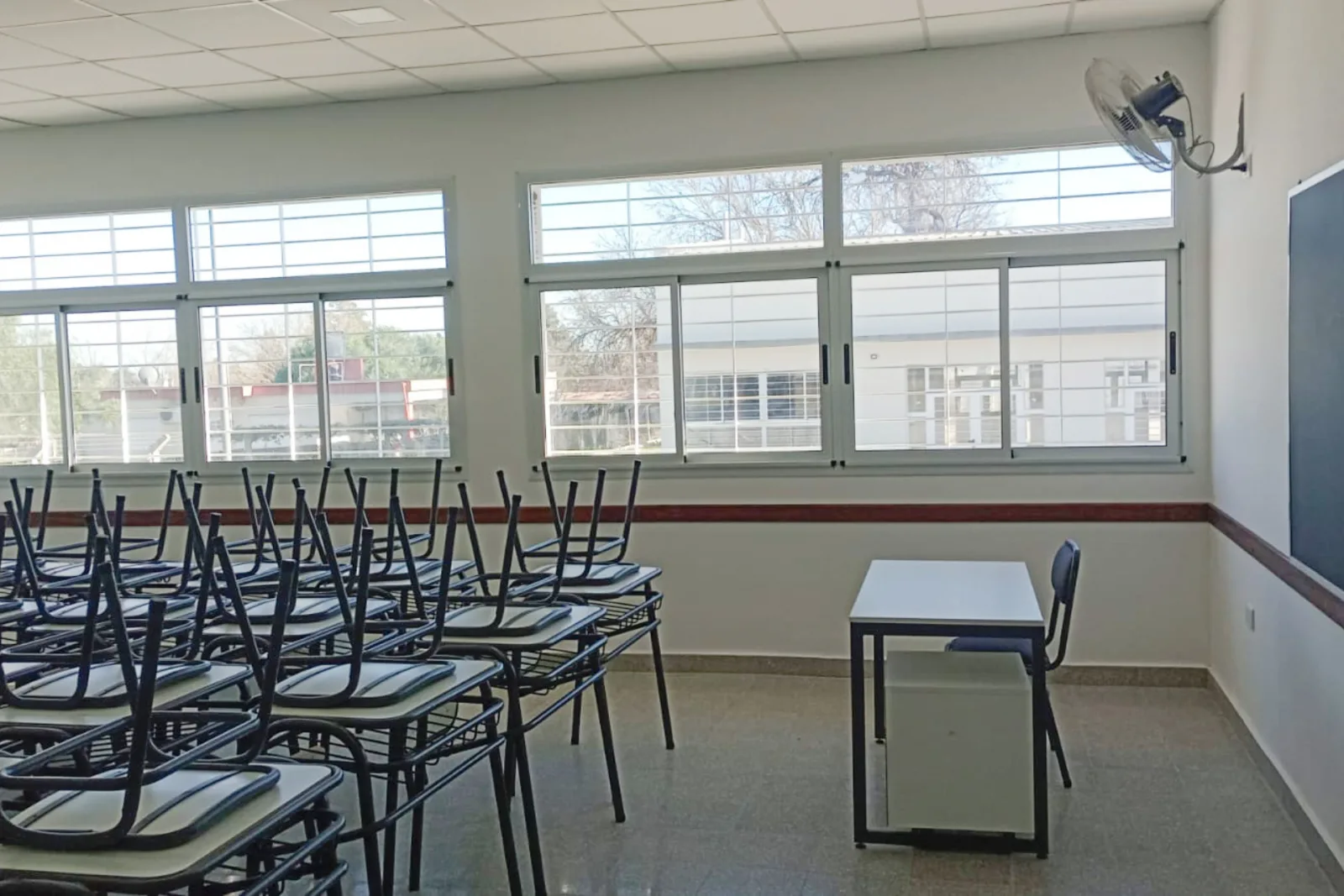 Finalizaron las obras del nuevo edificio de la escuela secundaria Mariano Moreno de Libertador San Martín