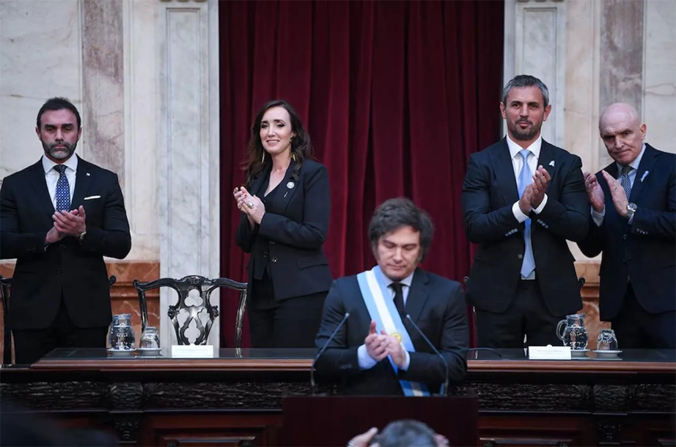 Preocupación en el Gobierno por los proyectos legislativos que limitan los DNU