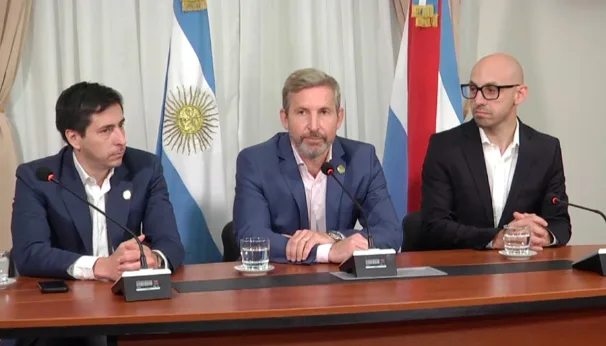 Frigerio anunció “el fin de los contratos basura y los ingresos al Estado por amiguismo o militancia”