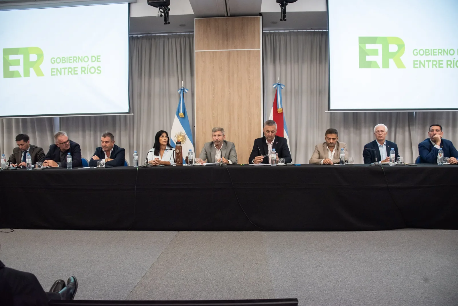 Frigerio encabezó una reunión de gabinete ampliado para evaluar avances y definir prioridades