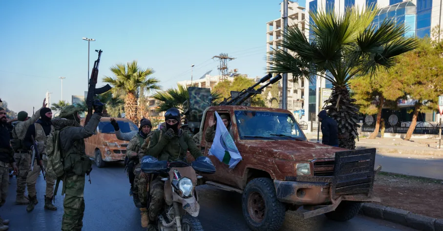 Fuerzas aéreas conjuntas de Rusia y Siria eliminan a decenas de terroristas en Alepo