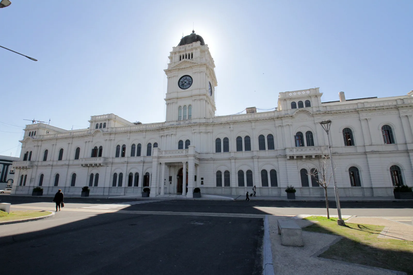 El gobierno dio a conocer el cronograma de pagos de sueldos y aguinaldo