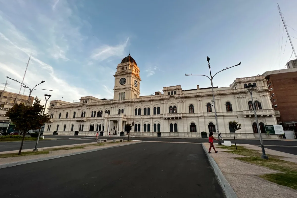 Cronograma: desde el sábado pagan los sueldos a estatales y jubilados entrerrianos